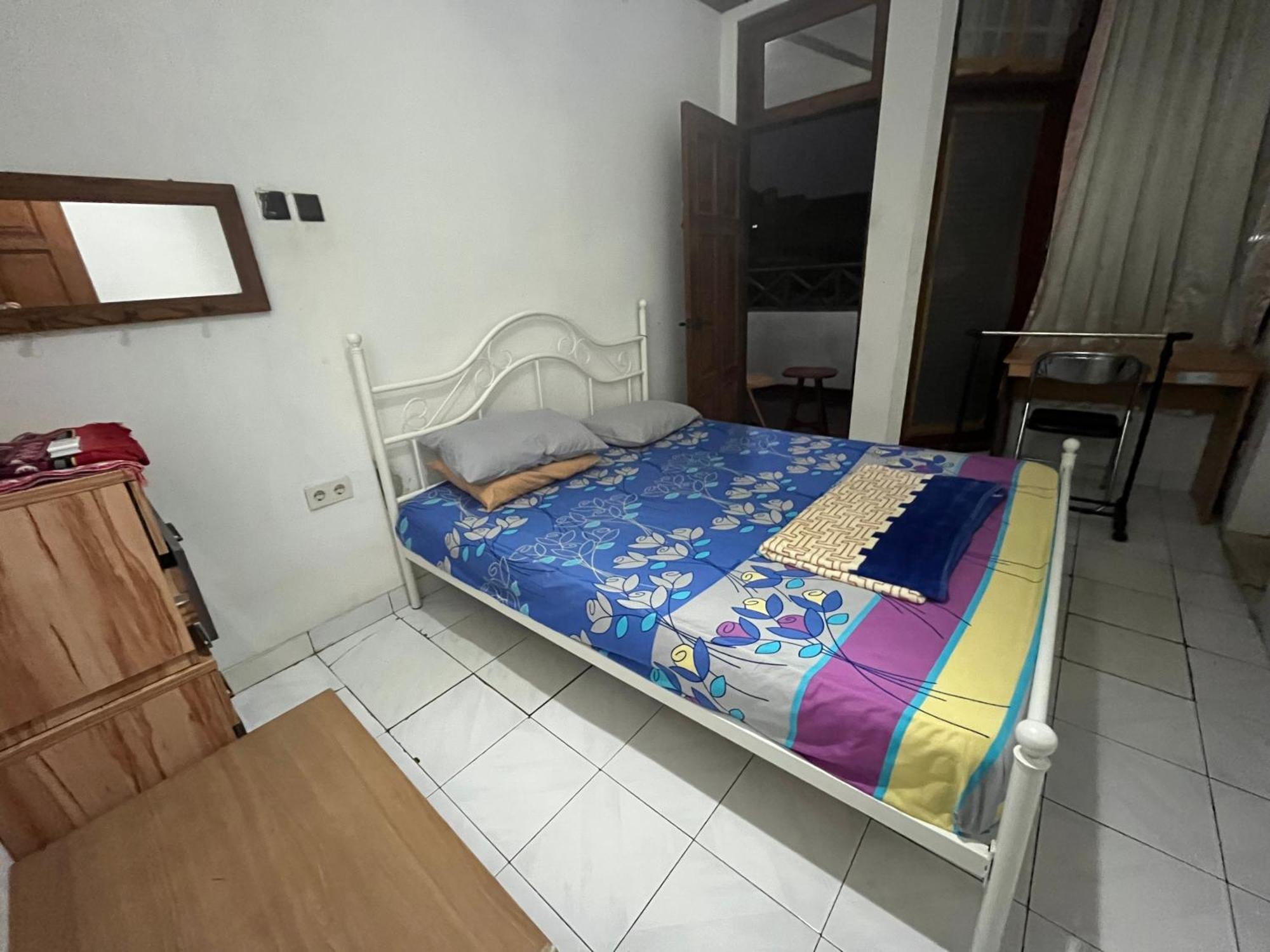 Spot On 94142 Al Fatih Residence Syariah 2 Jakarta Exterior photo