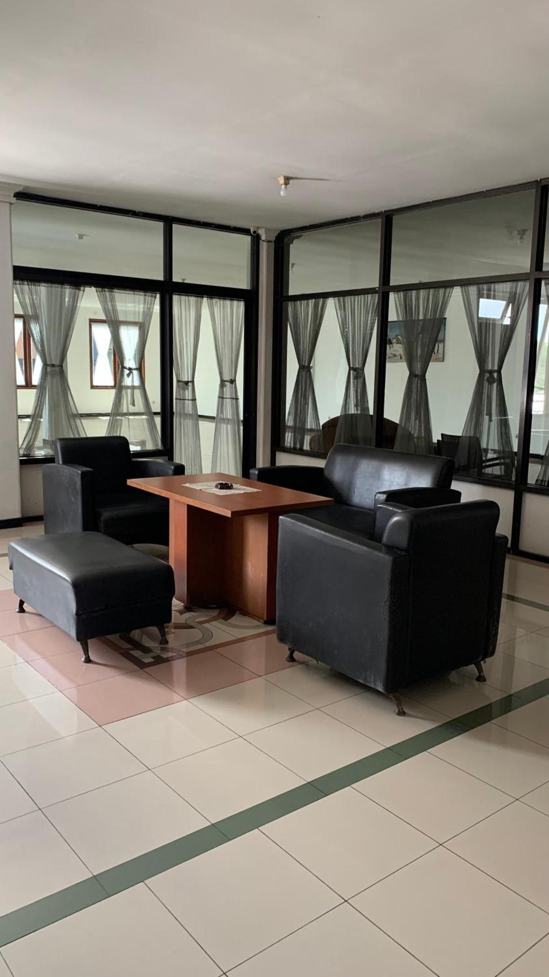 Spot On 94142 Al Fatih Residence Syariah 2 Jakarta Exterior photo
